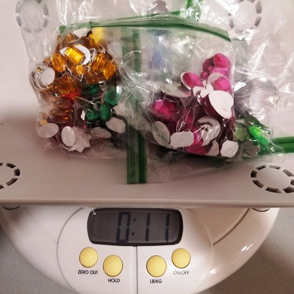 Acrylic Faceted Gems, lot of 11 ounces - Picture 4 of 4